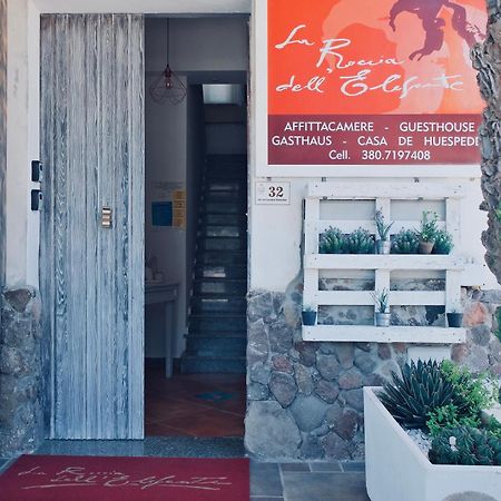 Hotel La Roccia Dell'Elefante Castelsardo Esterno foto