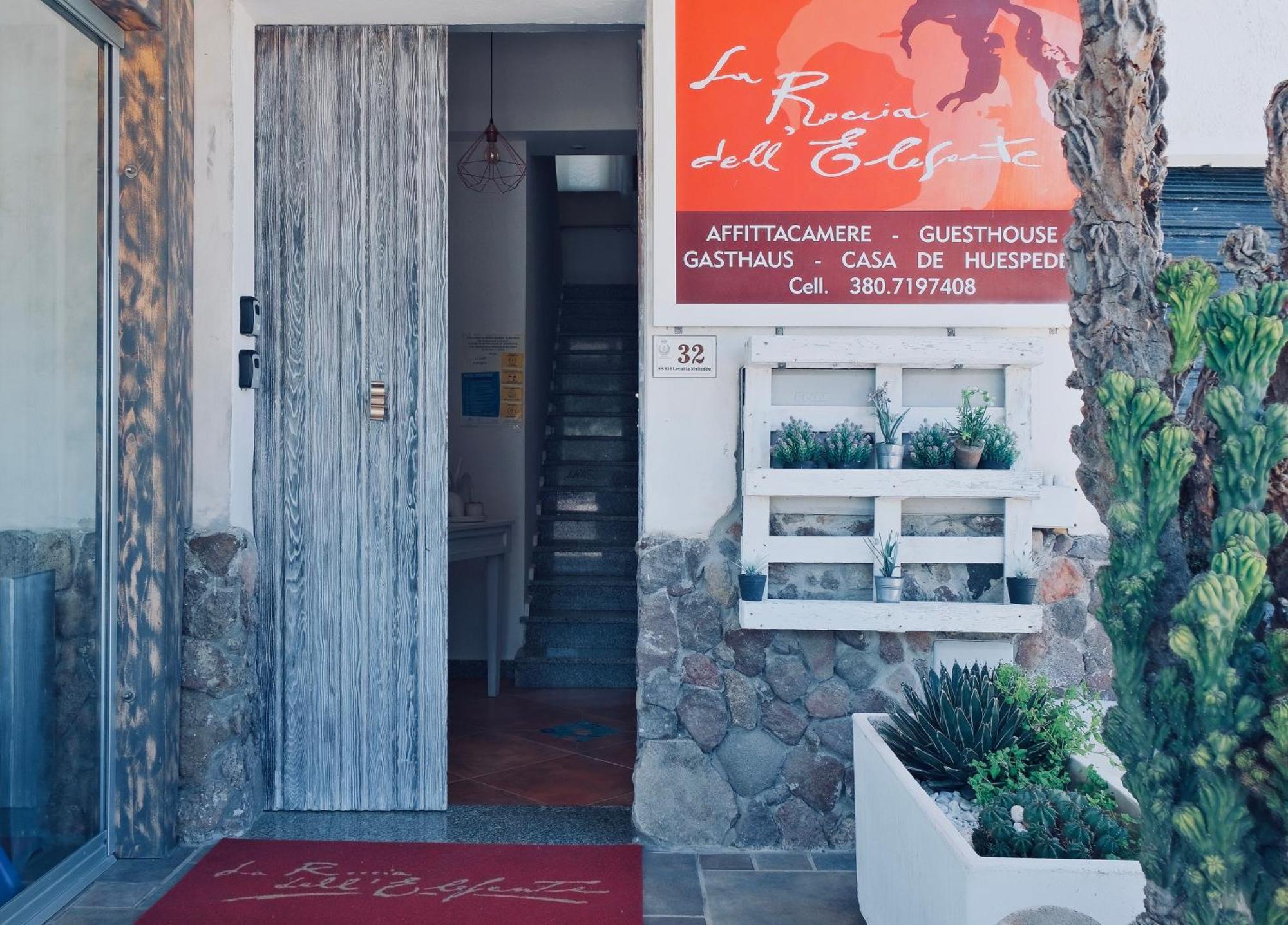 Hotel La Roccia Dell'Elefante Castelsardo Esterno foto