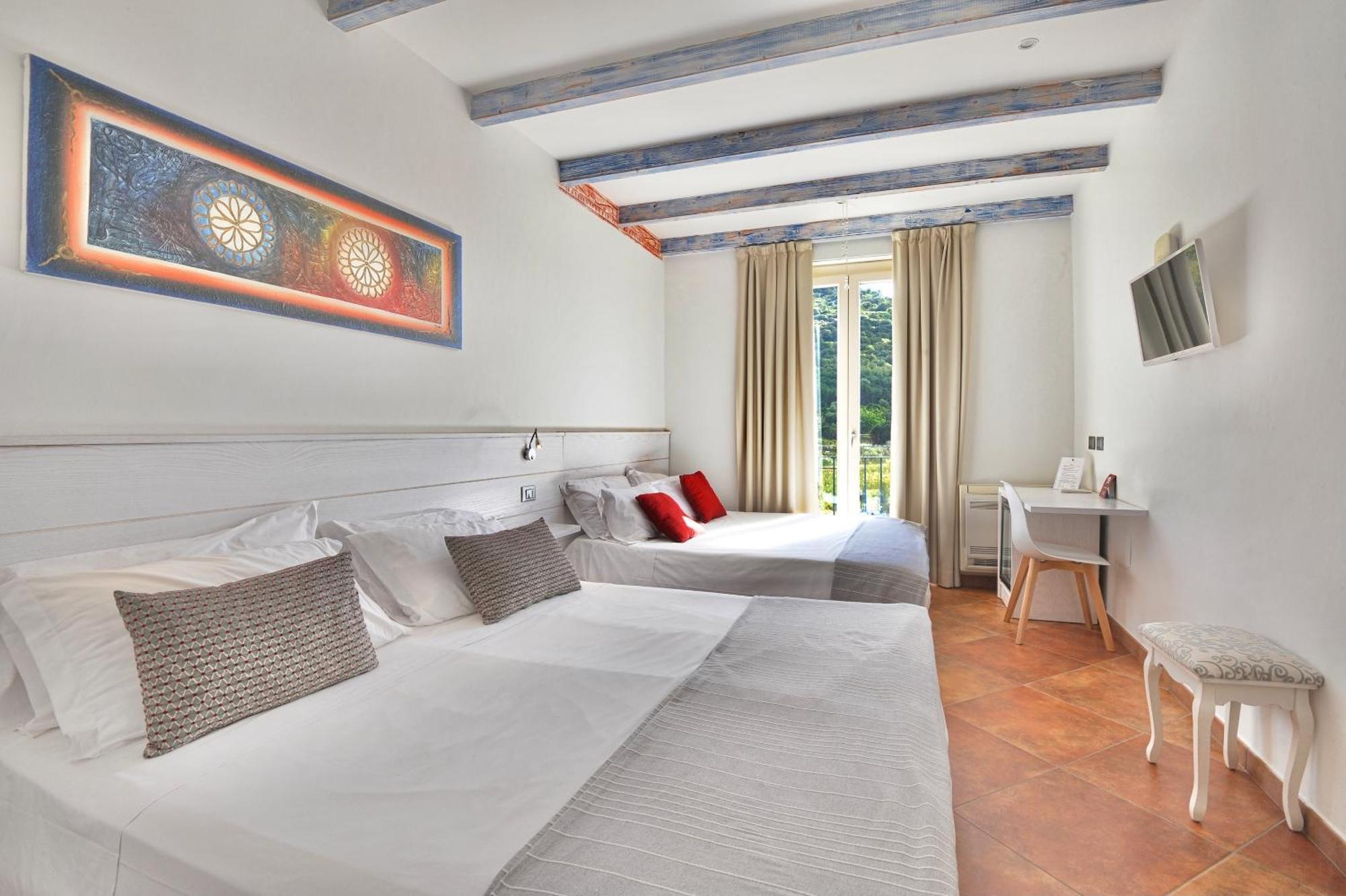 Hotel La Roccia Dell'Elefante Castelsardo Esterno foto